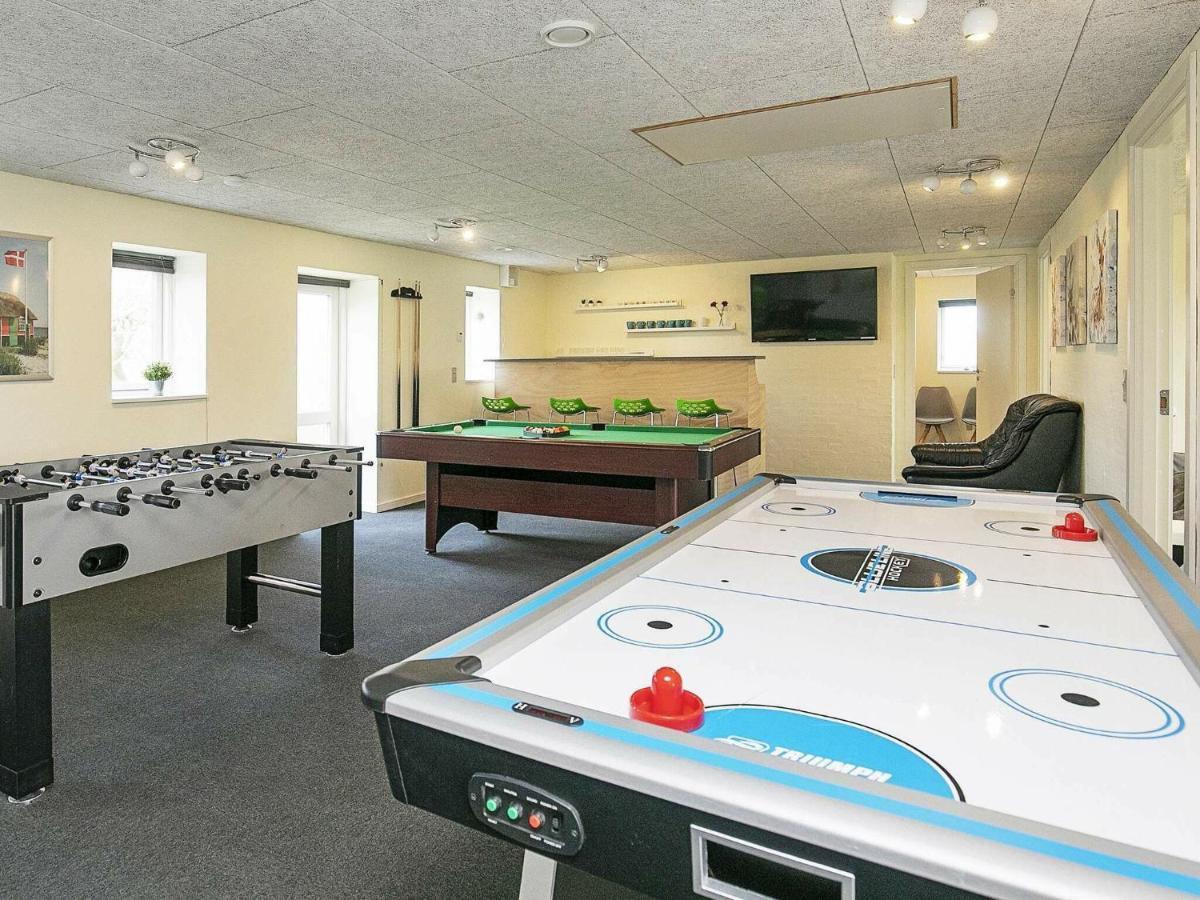 14 Person Holiday Home In R Sk Bing Ærøskøbing Exteriör bild
