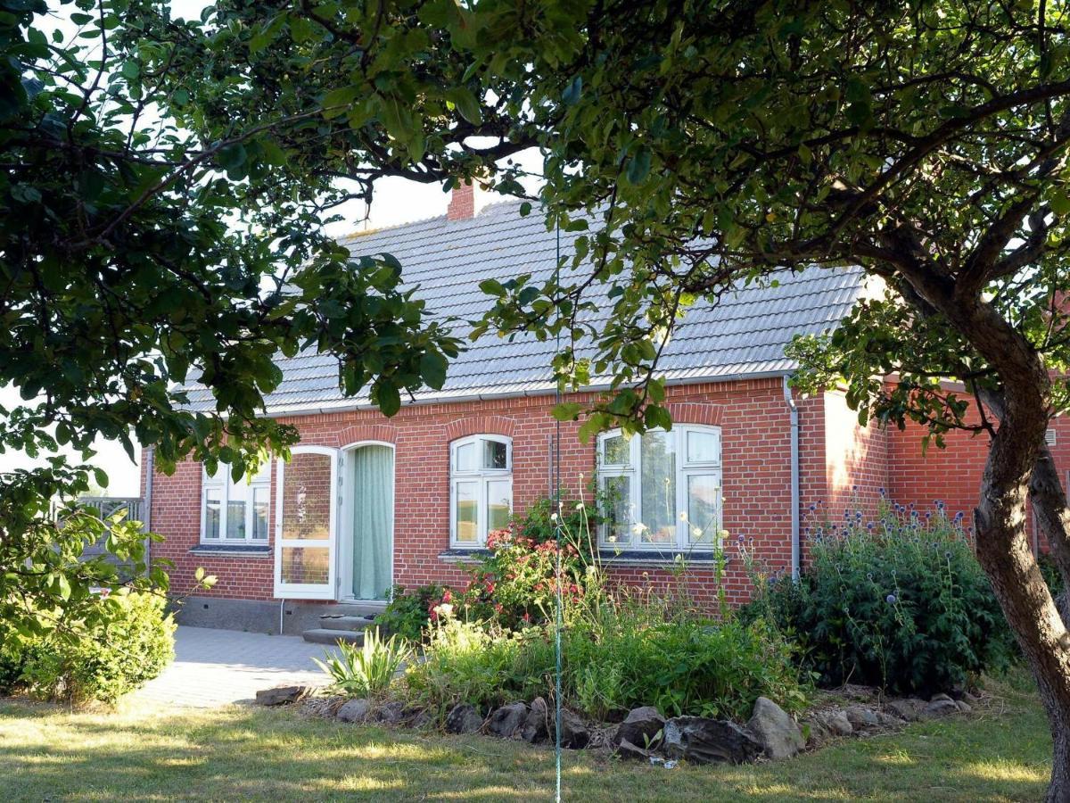 14 Person Holiday Home In R Sk Bing Ærøskøbing Rum bild